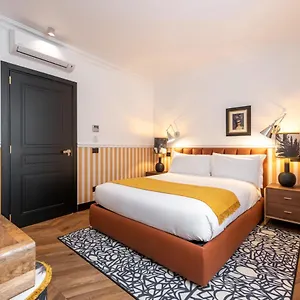 https://the-couper-spiga.italymilanhotels.net